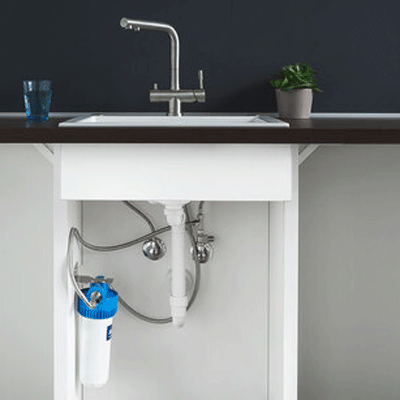 Untertisch Wasserfilter mit zusätzlichen Wasserhahn